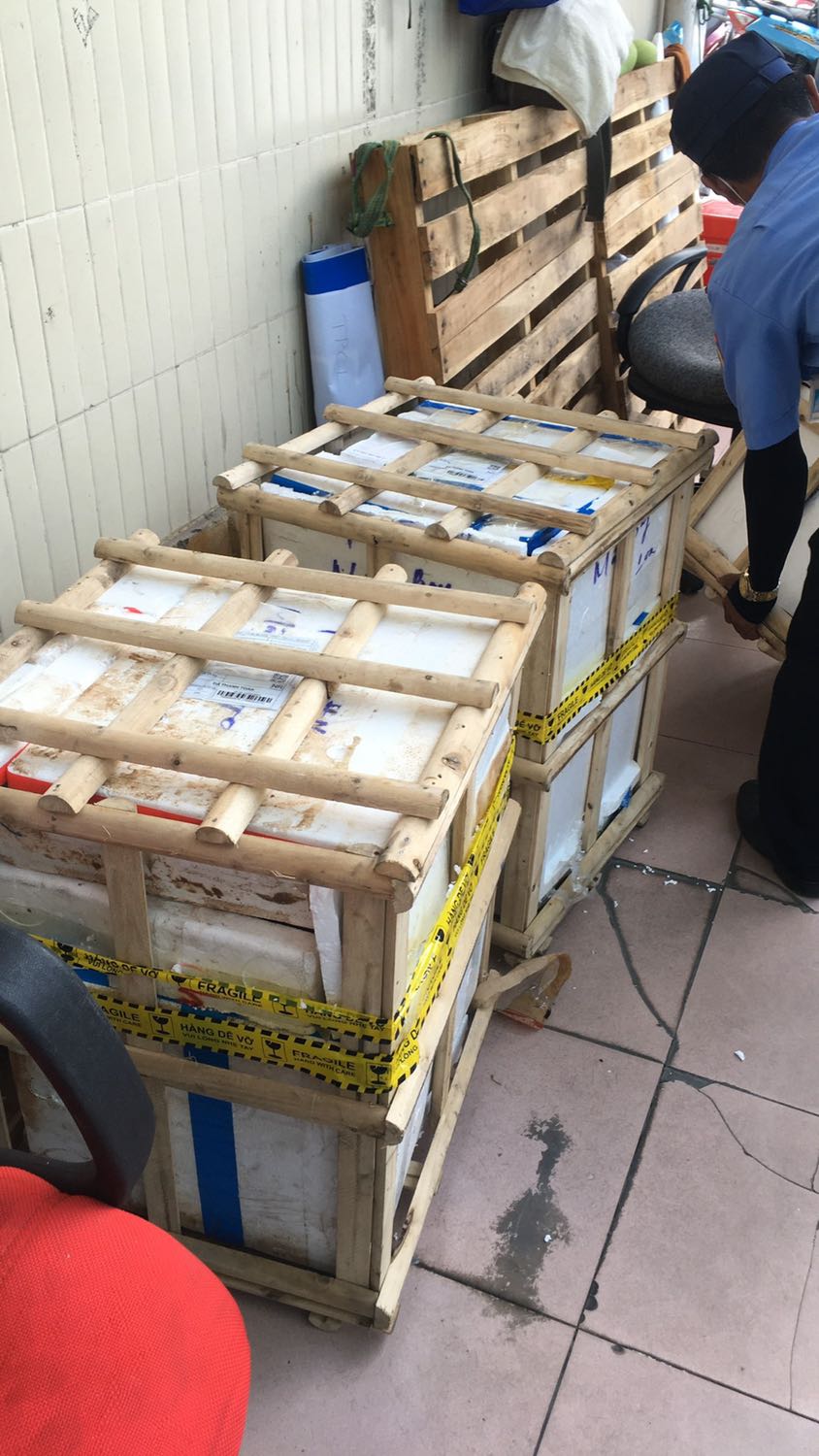 Sản phẩm đẹp, nhà bán đóng gói cẩn thận nên hàng nhận được rất an toàn, dù xa nhưng nhận được hàng sớm.. cám ơn shop rất nhiều. Sẽ ủng hộ tiếp