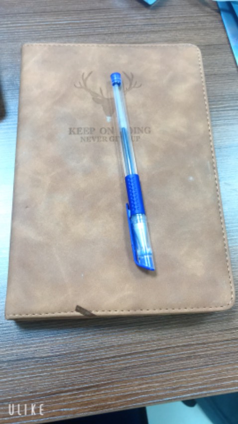 Phải cho 5* chứ sổ đẹp, còn nguyên seal mà giá mềm còn được tặng bút. Quá ưng ý 💕