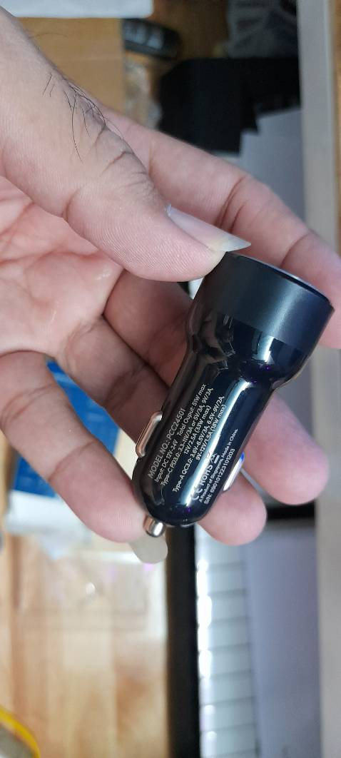 giống như mô tả. chưa thử sạc nên chưa đánh giá được