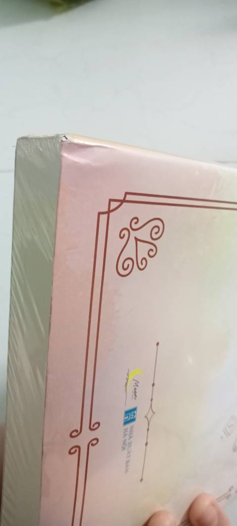 Truyện xinh, đẹp vận chuyển nhanh nhưng có cái về bị móp