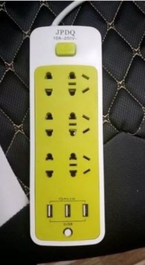 Hàng mới , đóng gói quá kỹ , ko cần khui nhìn phát biết bên trong là ổ điện luôn =)) 
Cho shop 5 sao vì giá tốt - cắm hơi bị chặt tí, rút chân hơi khó, nhưng chỉnh 1 chút là ổn