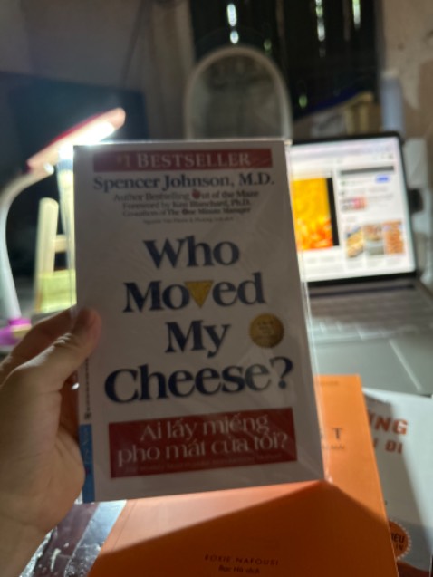 lược đầu tư tập trung cao độ, nhà đầu tư chỉ mua duy nhất một mã cổ phiếu hoặc chứng khoán vào một thời điểm nào đó. Nhiều người tin vào triết lý, càng nhiều lựa chọn thì càng dễ mắc sai, có nghĩa là không đa dạng hóa da