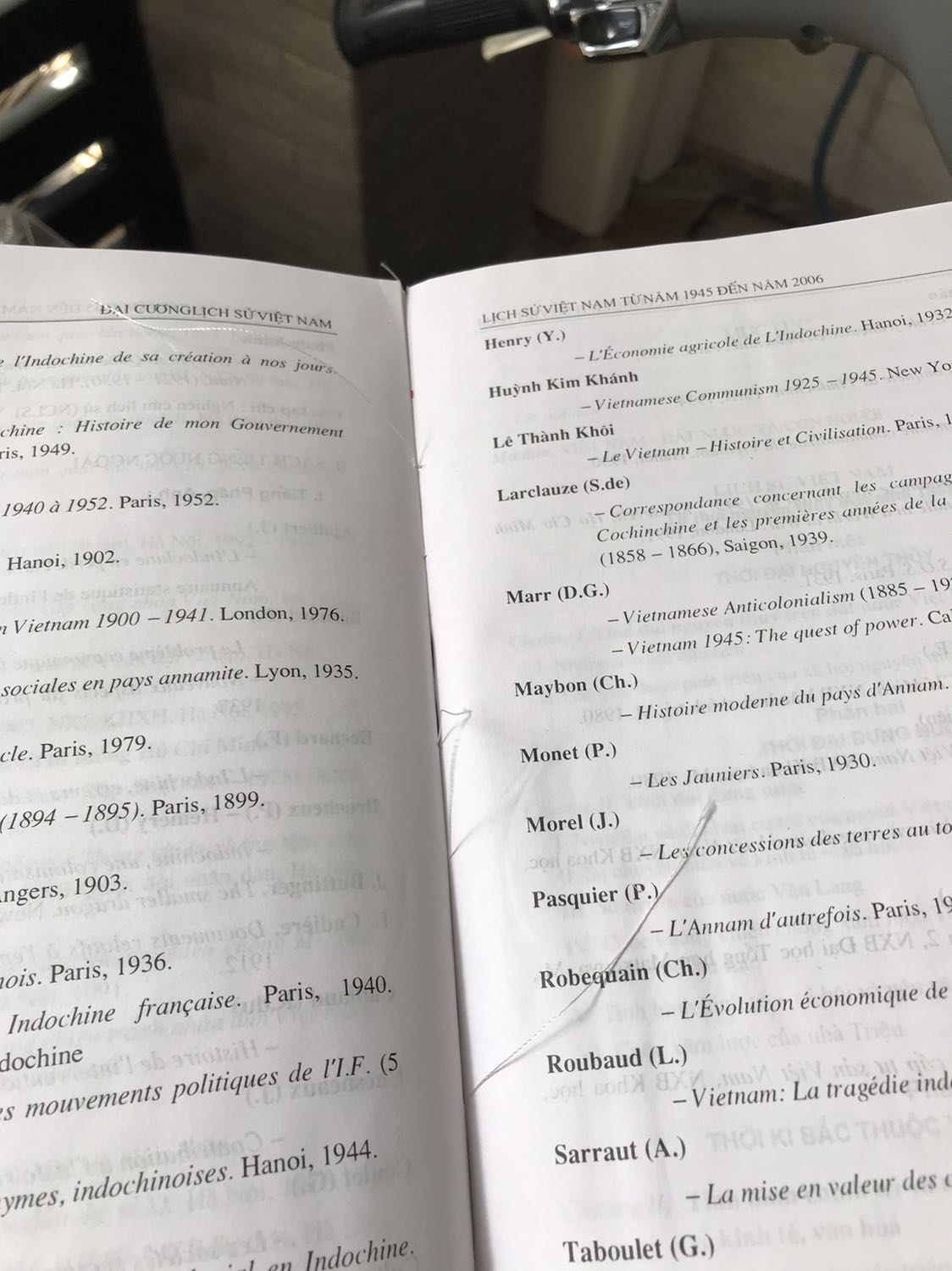 Thứ nhất chất lượng sách dở tệ.
Thứ hai vận chuyển hư hết sách.
Đánh giá 0 sao