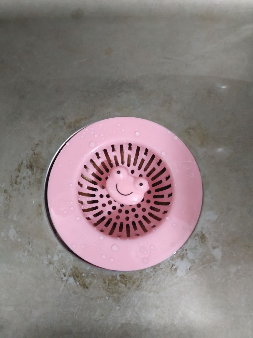 sản phẩm có đường kính ngoài 11cm đường kính trong 7cm khớp hoàn toàn với bồn rửa chén nhà mình. giao nhanh đóng gói quá cẩn thận luôn ?