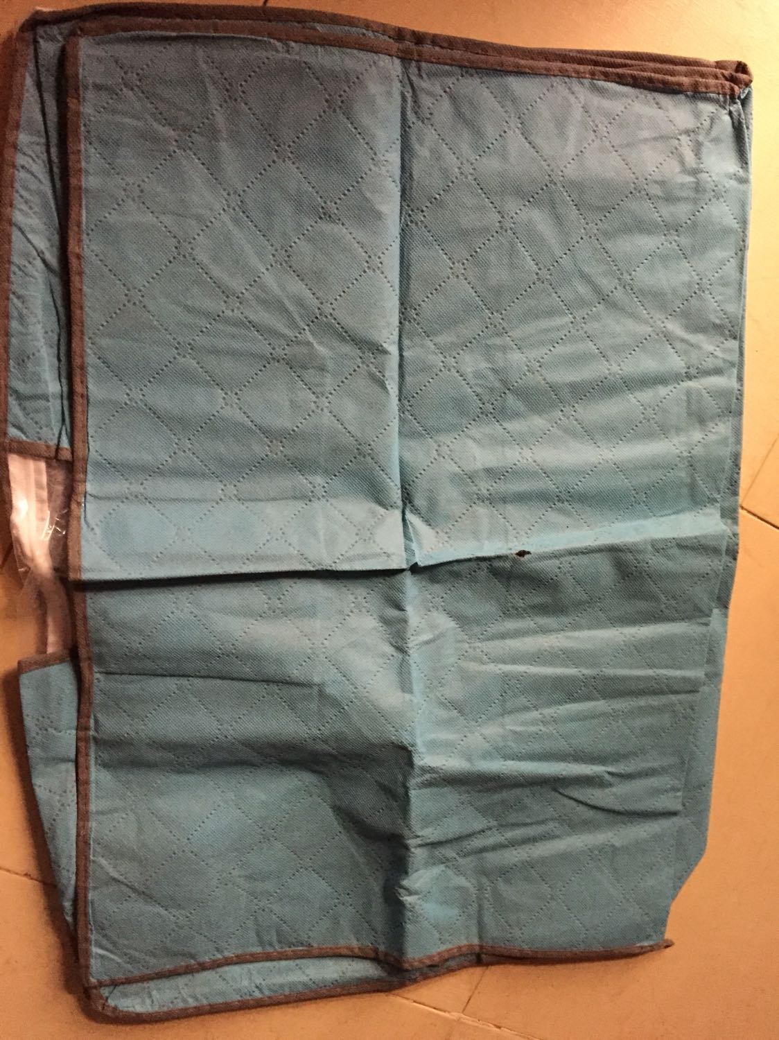 Tôi mới bóc hàng ra đã có 1 túi bị rách rồi!
Chờ phản hồi từ admin