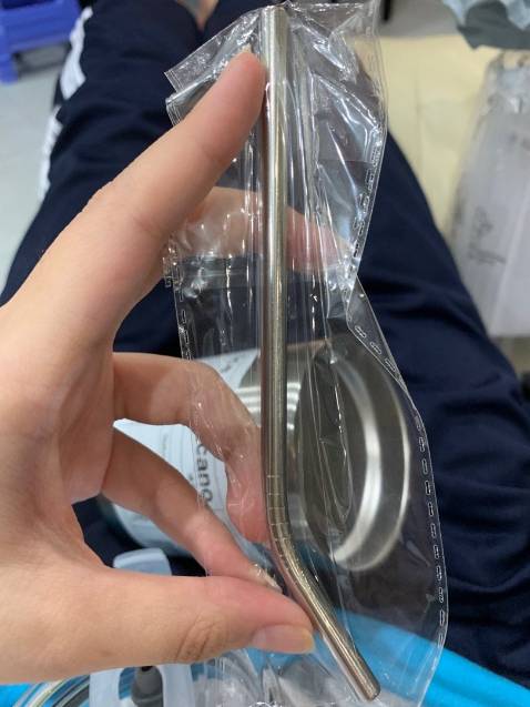 Shop giao hàng nhanh lăm luôn. Cốc giữ nhiệt tốt, được khá lâu. mọi người nên mua nha. Shop uy tín nha