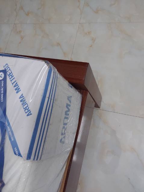 Đêm chỉ có bảo hành 5 năm nhưng lại ghi là 10 năm