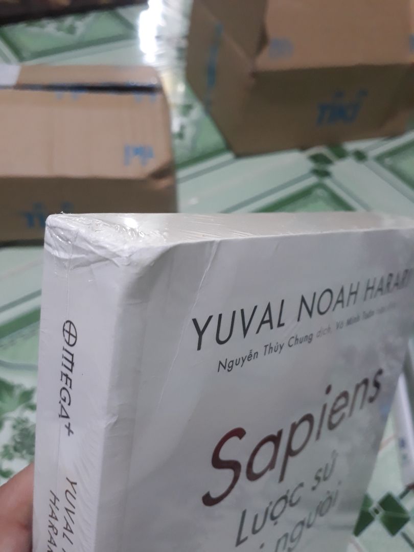 Trước giờ toàn mua ở cửa hàng Fasaha và *** Smarkbook được anh chị em giới thiệu mua lần đầu bên tiki đặt 4 đơn mỗi đơn 4 5 quyển,nhận 1 lần hết luôn nhưng có 4 5 quyển bị móp méo vậy? mình tìm cách liên hệ shop tiki không có mục nhắn tin? Nếu mình muốn đổi trả những cuốn bị móp méo thôi thì sao ạ? Không phải đổi trả hết tất cả ??? Trước giờ toàn mua ở cửa hàng Fasaha và *** Smarkbook được anh chị em giới thiệu mua lần đầu bên tiki đặt 4 đơn mỗi đơn 4 5 quyển,nhận 1 lần hết luôn nhưng có 4 5 quyển bị móp méo vậy? mình tìm cách liên hệ shop tiki không có mục nhắn tin? Nếu mình muốn đổi trả những cuốn bị móp méo thôi thì sao ạ? Không phải đổi trả hết tất cả ???