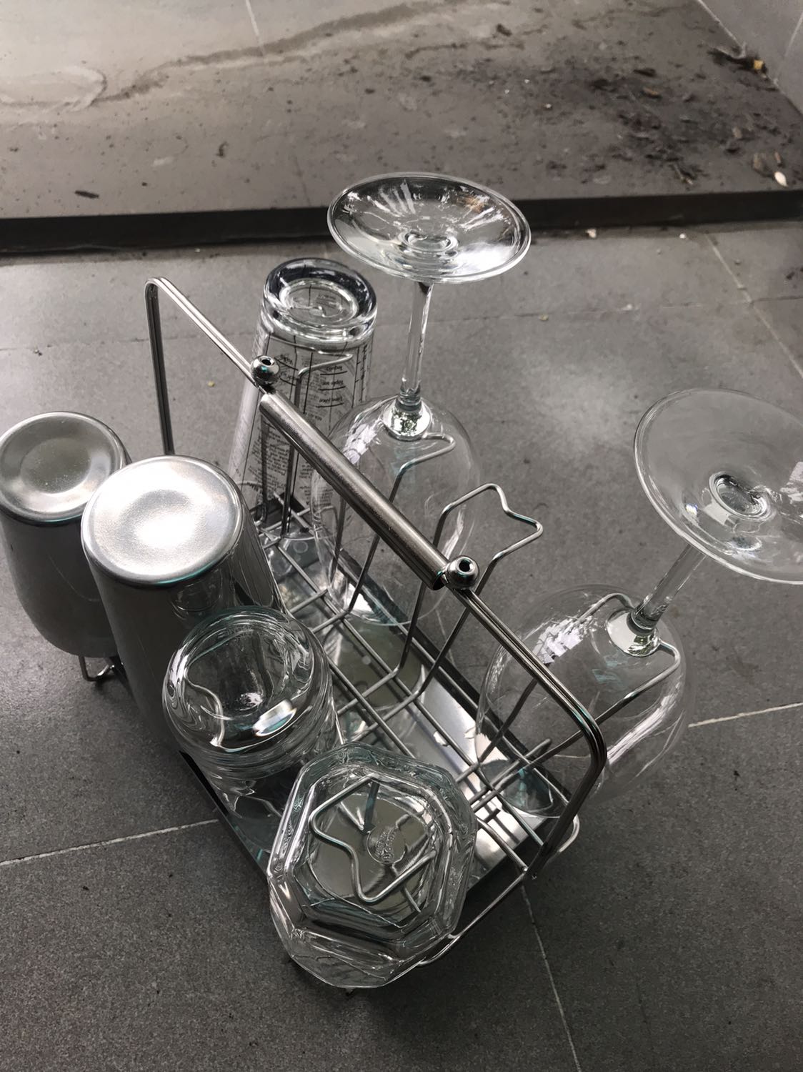 Hàng chất lượng tốt so với tầm giá. Xu cái hơi nhỏ cho mấy ly rượu vang.