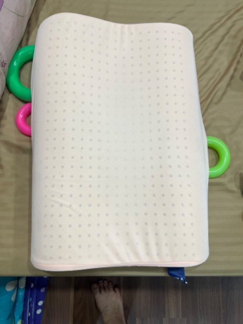 Giao hàng nhanh. Đóng gói kỹ.  Gối mềm. Hơi thấp tí. Phù hợp cho bé…0