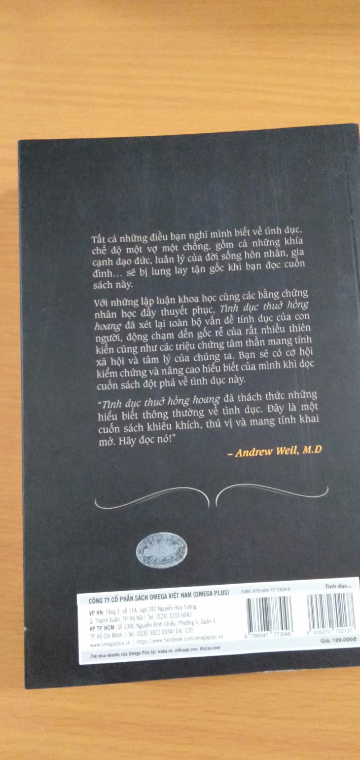 Tình dục Thuở Hồng Hoang- Christopher Ryan& Cacida Jetha. Bạn đọc chắc chắn sẽ cảm thấy nhiều niềm tin cố hữu, sâu thắm bị lung lay. Đột phá, đầy đam mê, với cái nhìn sâu sắc hiếm có- S. Krippner.  Hai tác giả, với các ví dụ thực tế về sự đa dạng trong quan niệm, hành vi tình dục và kết đôi các vùng miền, khu vực văn hóa khác nhau, đã cho thấy dường như không hẳn thế. Bạn sẽ có cơ hội kiểm chứng và nâng cao hiểu biết của mình khi đọc cuốn sách đột phá về tình dục này.