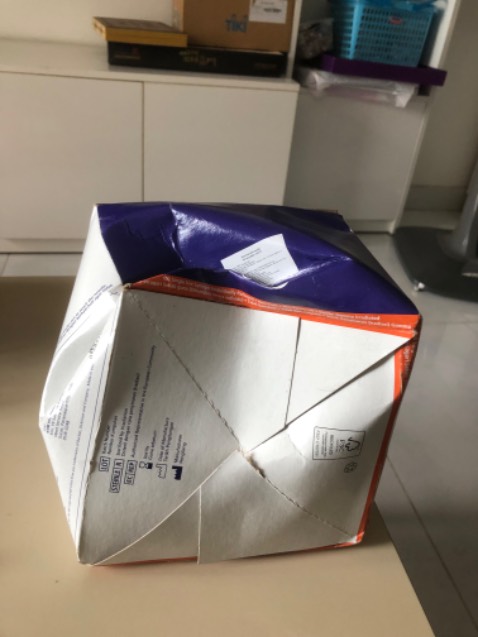 Hàng giao hộp bị móp méo