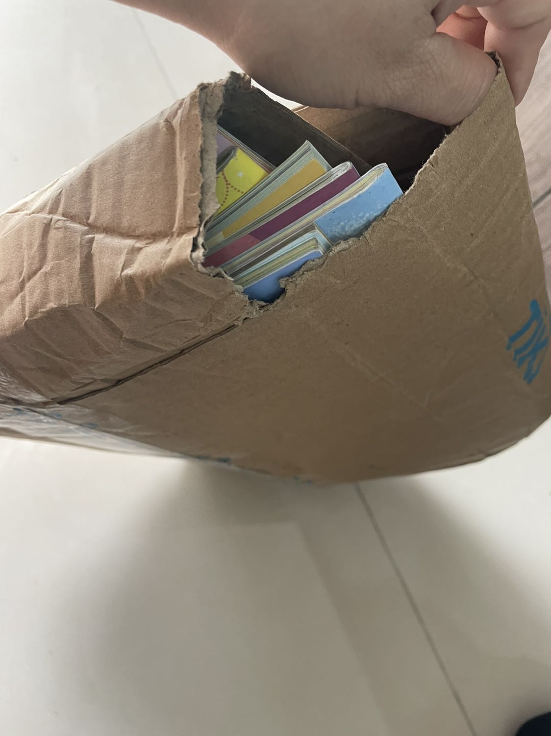 Hàng giao khá nhanh. Chất lượng sản phẩm ok. Mình hài lòng với sản phẩm của shop.