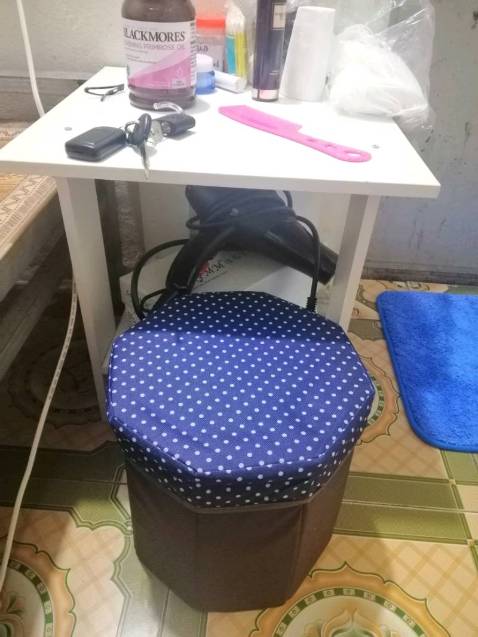 Rất xinh , vừa làm ghế vừa làm hộp đựng đồ cũng tiện . Shop này làm ăn uy tín , giao nhanh , đúng sản phẩm như hình tui chụp . Rất hài lòng , sẽ lưu shop lại và quay lại mua hàng ở shop .