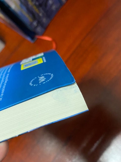 Đóng gói ẩu,không đóng gói kĩ càng gì hết đơn hàng này giá trị cũng cao chứ đâu phải rẻ mà đóng gói không bao giờ thấy cải thiện đối với những đơn hàng giá trị lớn.Chán thật sự về cách đóng gói cứ nhận xét và mong cải thiện mà cũng không thấy cải thiện!