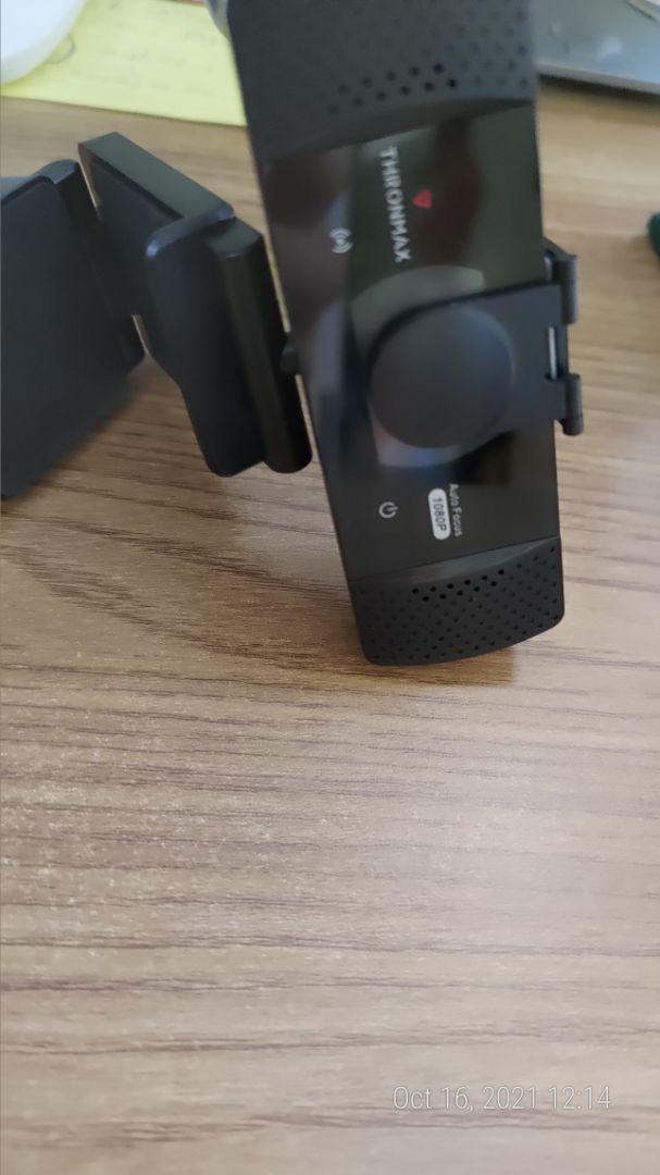 hàng chất lượng hình ảnh rõ, auto focus nhanh. phụ kiên tripod kèm theo khá bất ngờ.