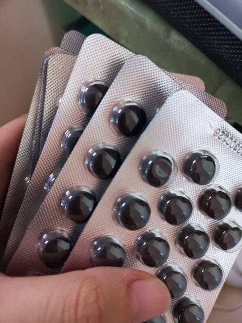 Cho 5 star trc nhé, nó là dạng viên cứng
14k là quá quá nà rẻ luôn á, mình sẽ quay lại đánh giá chi tiết hơn sau khi dùng 1 tg nha