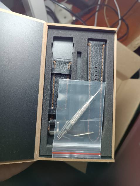 Giao hàng nhanh, mẫu mã đúng như quảng cáo:)