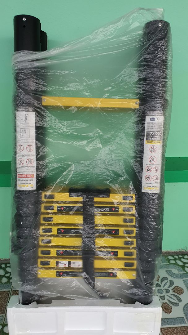 Thang cao rất chắc chắn, gia công chất lượng, độ bền thì để xài 1 thời gian xem thế nào. Nói chung hài lòng với sản phẩm