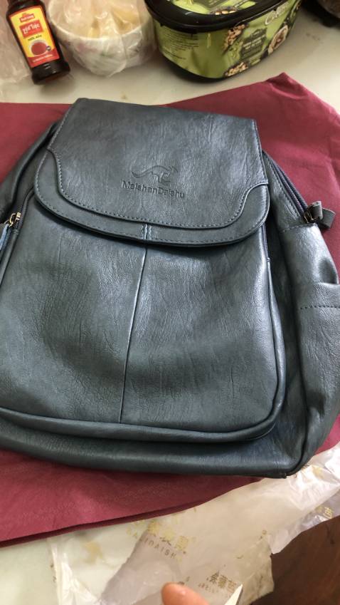 Chất liệu đẹp, kích thước vừa vặn cho 1 buổi đi chơi ^^ Balo nhiều ngăn vô cùng tiện dụng