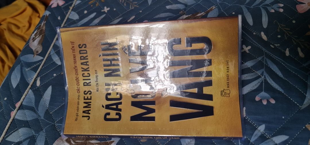 đóng gói quá tệ. Chi bỏ vào cái hộp giấy thôi. Hên là có bookcare không thì chắc tan nát cuốn sách