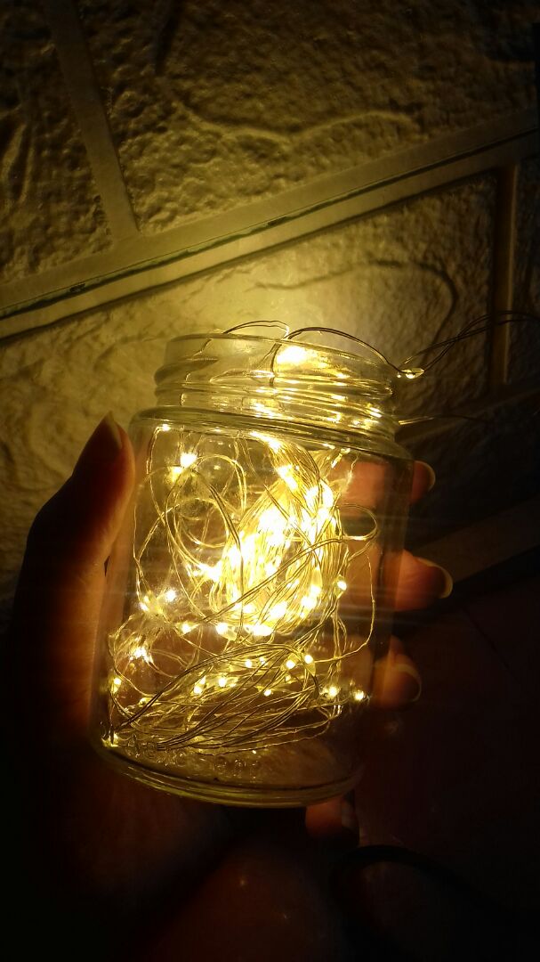 Đẹp dã man con ngan luôn á mọi người. Mua về lấy cái hũ thủy tinh nhỏ nhỏ bỏ vào bật trong phòng là có cảm hứng làm việc học tập liền.