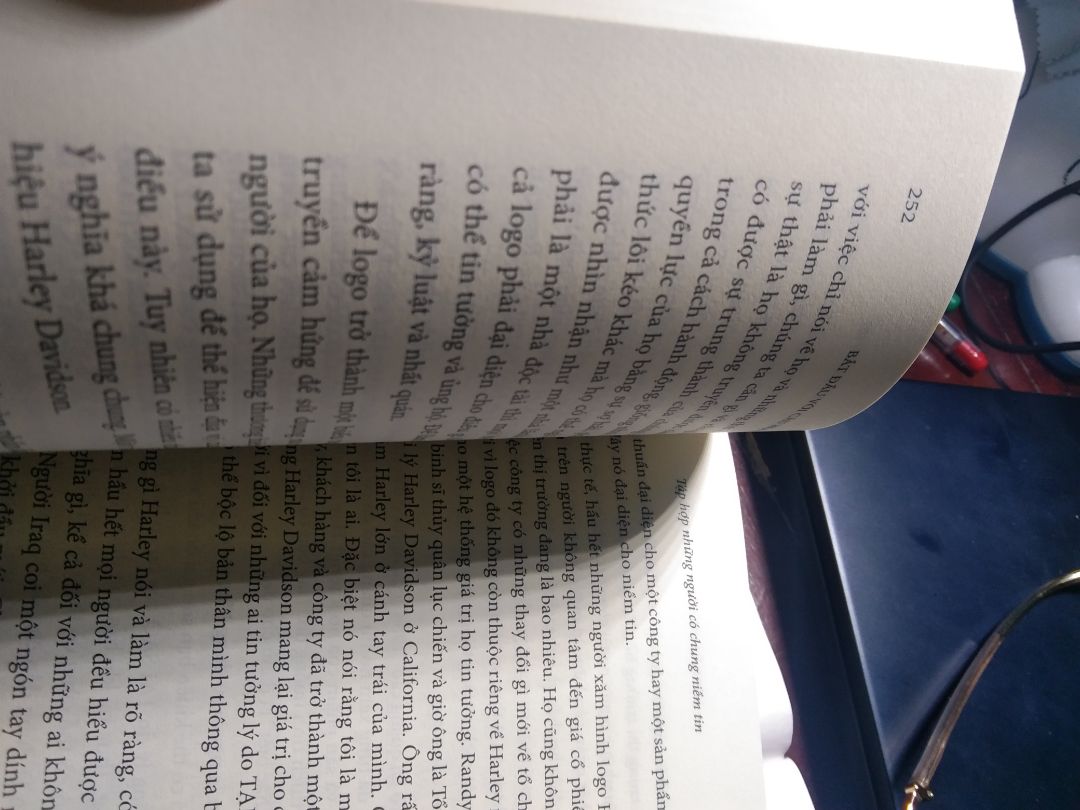 cực kì chất lượng từ chất giấy đến form sách. em cực kì hài lòng. lần đầu mua của shop và cx sẽ là các lần sau ạ. e giới thiệu bạn e mua của shop luôn r nhée💯❤️❤️ Thanks Shop very much💯❤️❤️