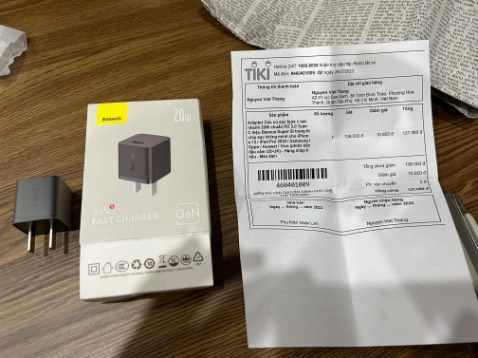 Giao sai sản phẩm. Mua sạc super si mà giao mini.