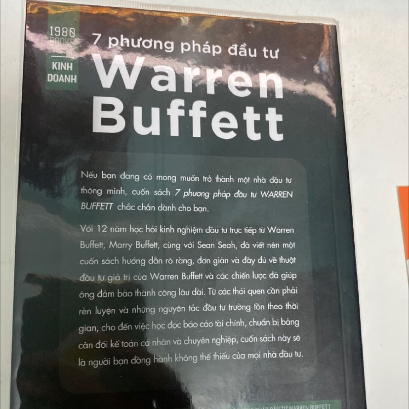 Cuốn sách này giúp cho mình có thêm góc nhìn về “Đầu tư giá trị” của ngài Warren Buffet.