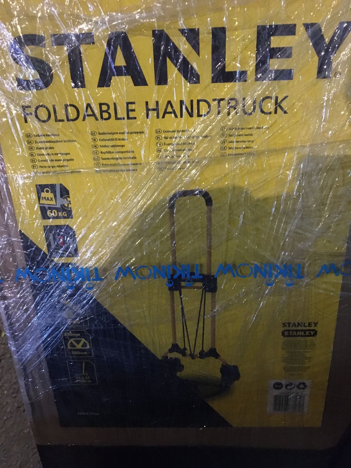 Nếu ai cần tham khảo thì nên mua xe mã 582 tải trọng được 90kg; tay cầm quấn lót êm kéo nhẹ hơn. Nếu ai cần tham khảo thì nên mua xe mã 582 tải trọng được 90kg; tay cầm quấn lót êm kéo nhẹ hơn.