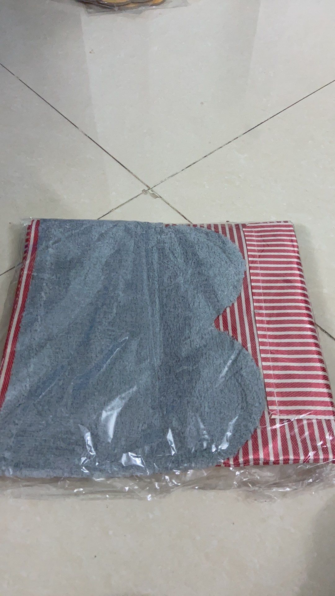 tạp dề dằn dặn, chất đẹp, nói chung rất đáng đồng tiền