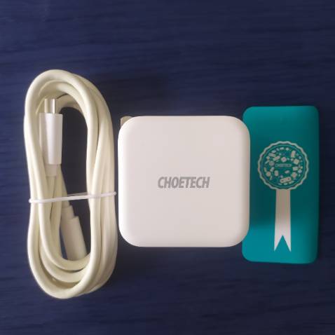 Củ sạc 65w đúng như mô tả, nhỏ gọn sạc nhanh lại được tặng kèm dây cáp sạc type-c nữa, rất ưng ý