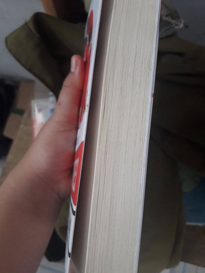 Tiki làm mình thực sự rất thất vọng, mua về không có lớp màng bọc bên ngoài,giấy thì vụn,bìa sách thì không đóng chặt vào trang.Mình bỏ tiền ra muua sách mới và chất lượng mà