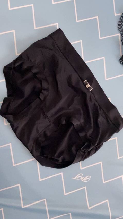 Quần đẹp lắm nhé mn, mặc thoáng mát dễ chịu, giá cũng rất tốt