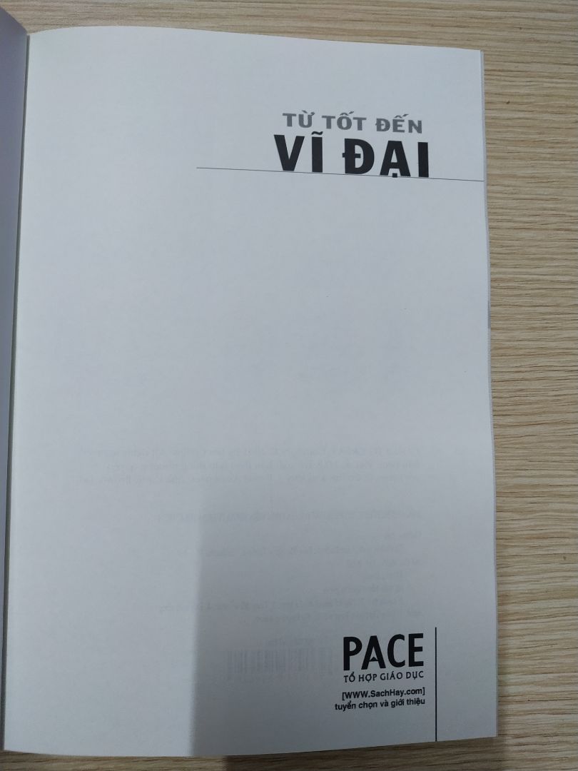 Siêu phẩm của siêu phẩm. Đúng như tin đồn cuốn sách ảnh hưởng nhất mọi thời đại. Rất phù hợp cho những ai đang muốn và đã làm chủ doanh nghiệp nhé. ( tìm hiểu nguyên tắc con nhím nhé!!!!). Dịch vụ tiki siêu xịn. Giao hàng kiểu gì mà tối hôm trước đặt, hôm sau chưa mở mắt anh ship đã hò reo rồi. hehe. Cảm ơn anh ship vui tính, cảm ơn tiki nhiều nhaa.