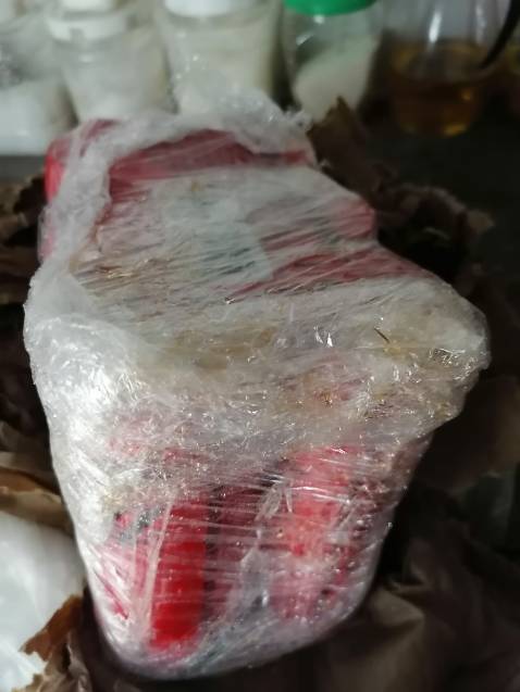 Bia thì ok mà quà khuyến mãi thêm 6 *** coca zero sugar bên VTP quăng vật bể hết 1 ***, rồi họ lấy ny*** gói thêm 1 lớp bên ngoài, bỏ vô hộp sữa Abbott làm ăn chả ra gì.