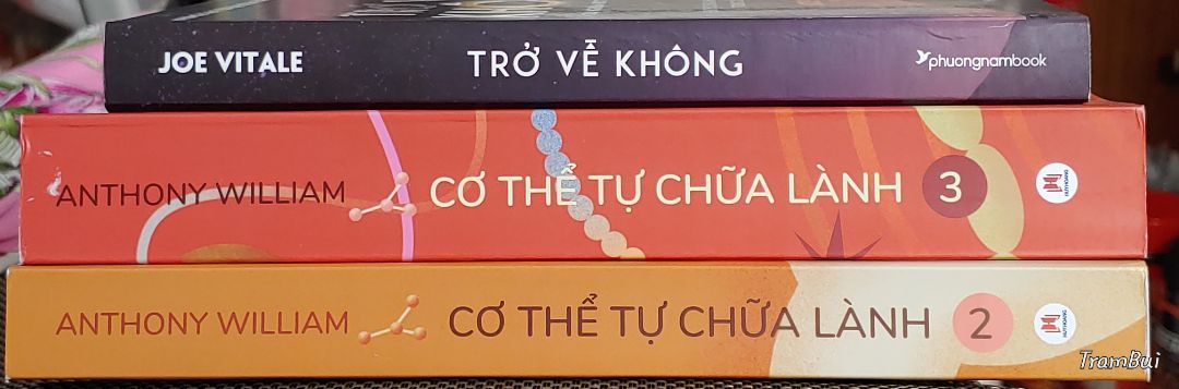 Quyển sách sẽ vô cùng quý giá cho bạn đọc!
"...nếu có một khía cạnh thể chất nào đó mà khi bạn tập trung vào nó sẽ giúp ích cho tấy cả các khía cạnh khác-hơn nữa, còn giải quyết luôn những vấn đề sức khỏe đang phát sinh ... Giải cứu lá gan cũng là giải cứu trái tim, bộ não, hệ miễn dịch, làn da và hệ tiêu hóa của bạn. Nó giúp bạn nfủ ngon, cân bằng đường huyết,giảm huyết âp, giảm cân,đồng thời giúp bạn trẻ trung hơn. Nó khiến bạn trở nên minh mẫn,tĩnh tâm và hạnh phúc hơn"...