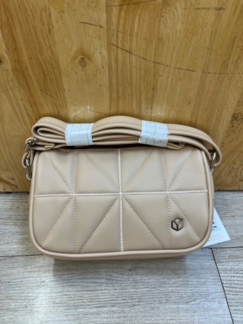 Hàng xin qá da tốt mền mà hk mất form thích qá shop ơii mãi ủng hộ shop yew yew 🥰🥰