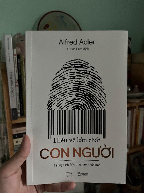 Đọc để hiểu được tâm lý con người, không thể đánh giá một con người chỉ vừa nhìn liếc qua một cái, mà phải quan sát và biết được hoàn cảnh môi trường sống của họ. Phụ nữ nên đọc để không dễ bị đào lửa nha.