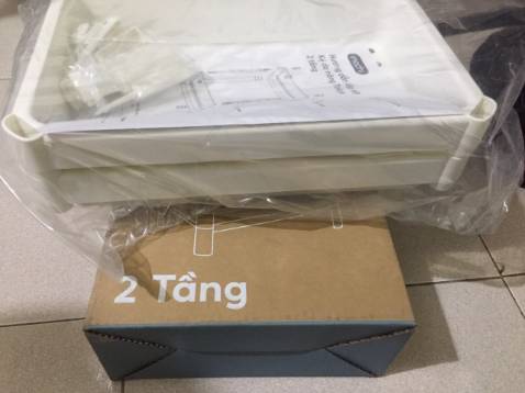 Kệ đẹp lắm. màu sắc trắng sang nhìn đặt vào phòng bếp sáng cả căn bếp. cảm ơn shop nhé. ak giao hàng nhanh nữa