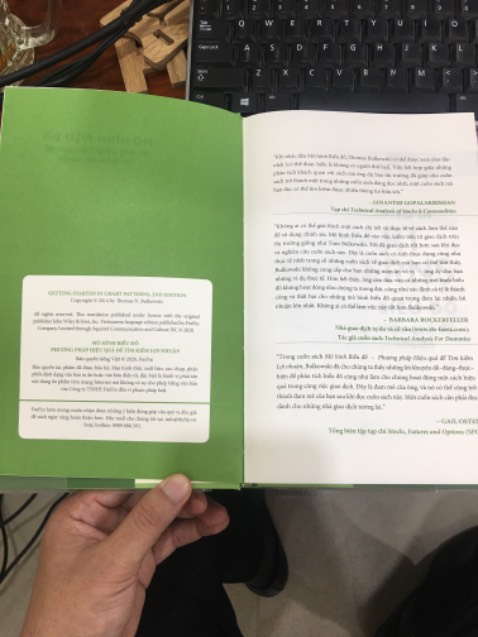Sách có nội dung rất chuẩn để học hỏi và rèn luyện kỹ năng phân tích và xử lý tình huống trong đầu tư chứng khoán, sách chính hãng, giấy và mực in đẹp