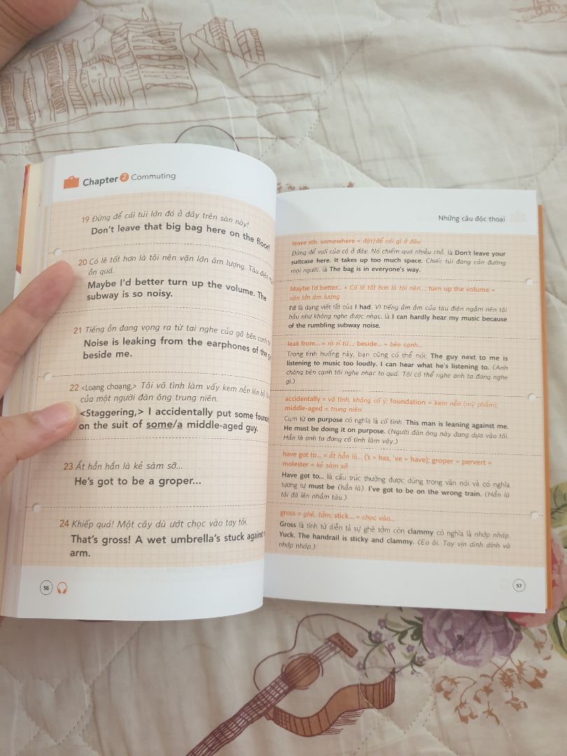 Hơi nhỏ so với những gì mình tưởng tượng. Nhưng mà nội dung bên trong thì hay cực! Mình có thể học những gì cuốn sách này dạy để giao lưu với người nước ngoài cũng hay. Hình ảnh bên trong dễ thương, mà học cũng dễ tiếp thu, dễ thuộc, tại vì nó hay á