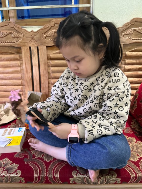 Hàng đẹp, độ bền thì để xem thời gian tới thế nào, bé rất thích!