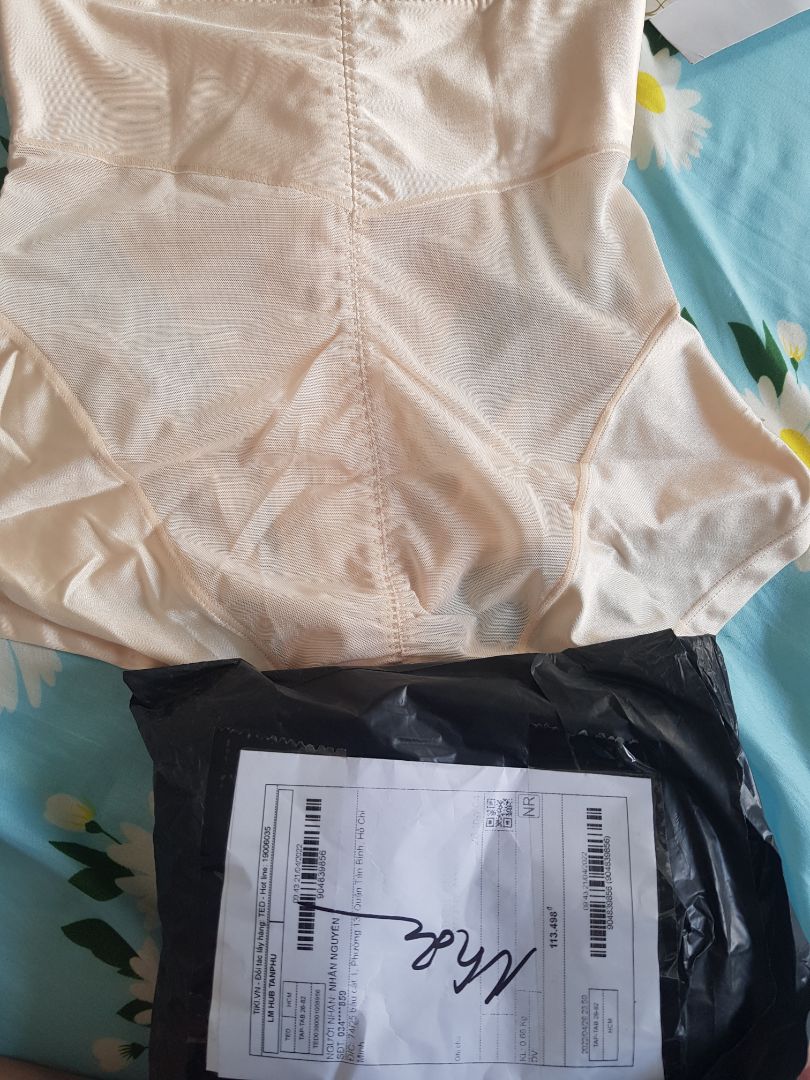 mua đai nịt giao cái quần ?????????? mua trên tiki mà còn vậy