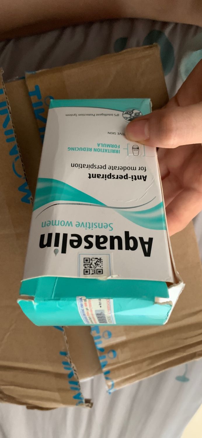 Bên ngoài có mac thì bị bóc trươsc rồi ,bên trong thì k có luôn hs mờ ảo cảm giác như là sp ddã qua sd k an tâm chú nào.nhìn đã k muốn dùng.