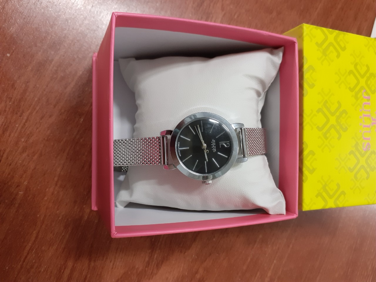 Hàng đẹp y hình, giao hàng nhanh, giá cả hợp lý . Không biết quá trình sử dụng sẽ như thế nào nhưng trước mắt thấy như vậy là ưng rồi đấy. Cho 5 sao.