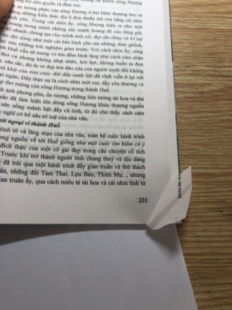 sách mới, một quyển bị lỗi 1 trang, bọc sách kín như bí mật quốc gia, giao đúng thời gian