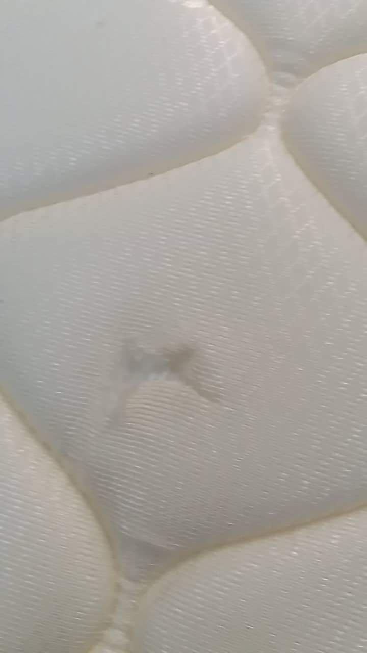 tiki vui lòng cho đổi lại hàng vì hàng khi giao bị thủng