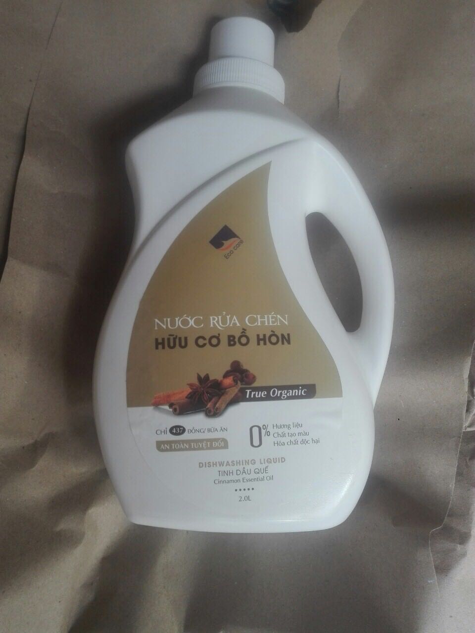 Sản phẩm đúng chuẩn hữu cơ: ít bọt, tẩy rửa nhẹ, mùi nhẹ nhàng không lưu hương lâu. Tiki gói hàng cẩn thận