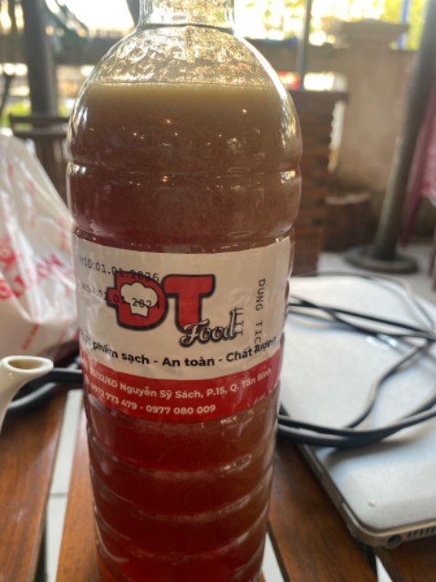 Không biết có thật là mật ông hok ? Nhãn mác không ghi gì hết chắc là không chịu trách nhiệm sản phẩm này?